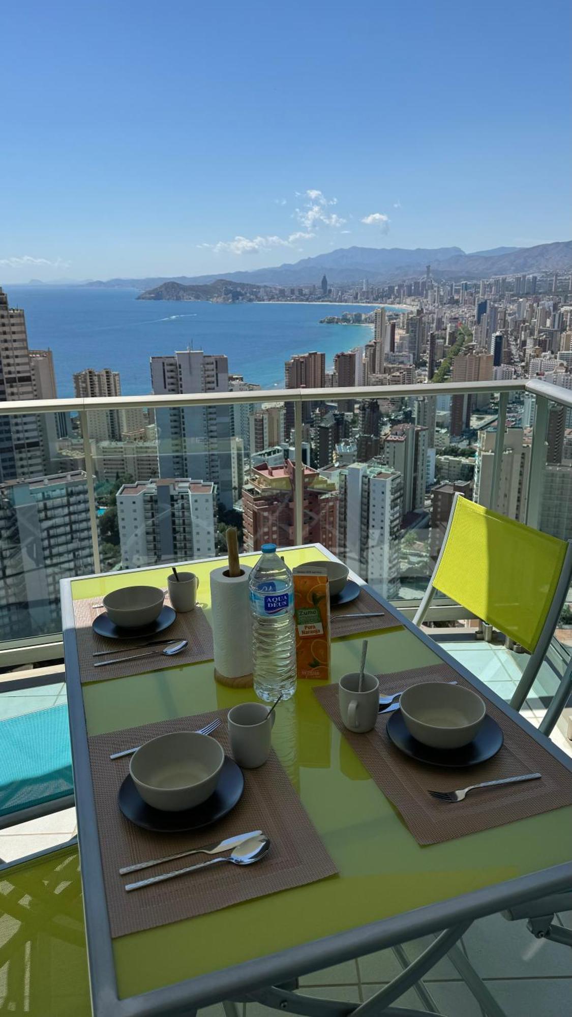 2-Bedroom Apartment With Sea Views Benidorm Bagian luar foto